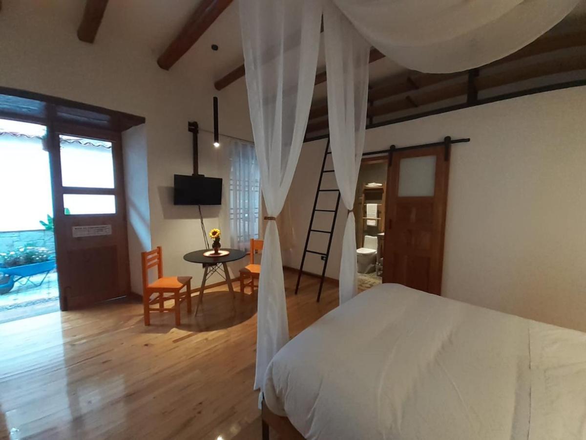 Hostal Suite Le Fabrique 쿠엔카 외부 사진