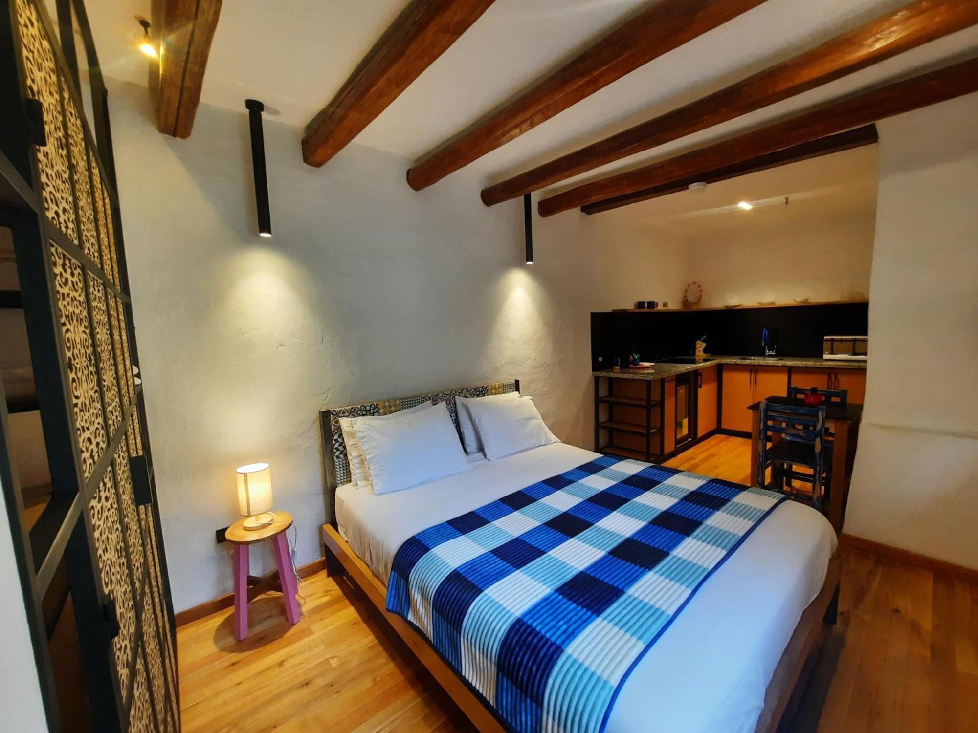 Hostal Suite Le Fabrique 쿠엔카 외부 사진